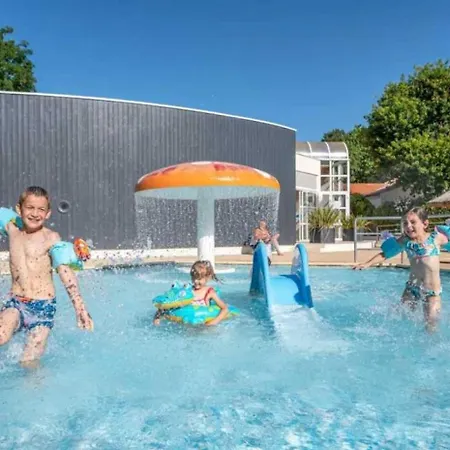 4 Etoiles - Piscine - Efbdec *